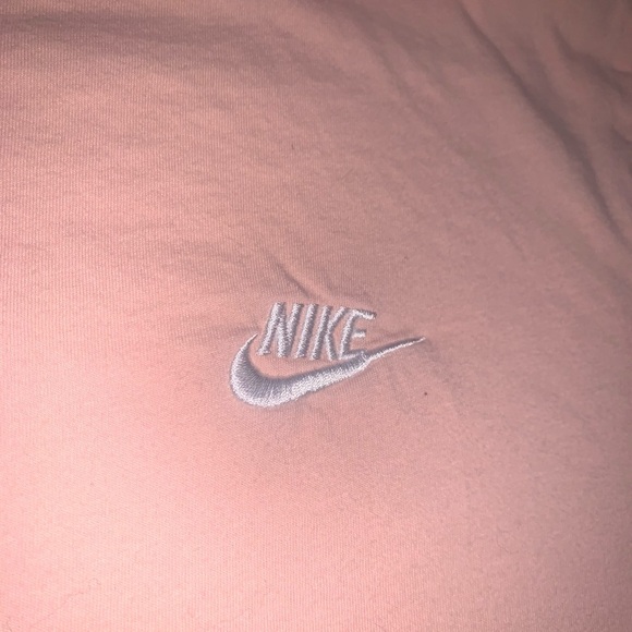 Nike Small Logo Embroidered Casual Light Pink Short Sleeve T shirt Large Gym - Picture 5 of 6